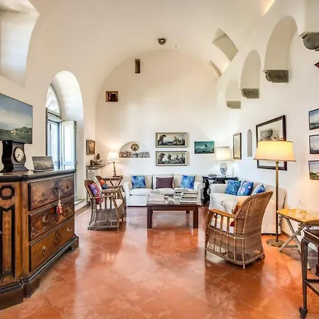Monticello Rustic, Capri Views & Pool * 马萨鲁布朗斯