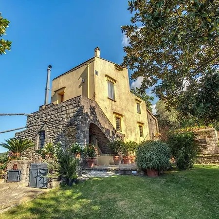 Monticello Rustic, Capri Views & Pool